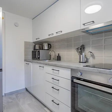 Leaf Song 1 アパート *